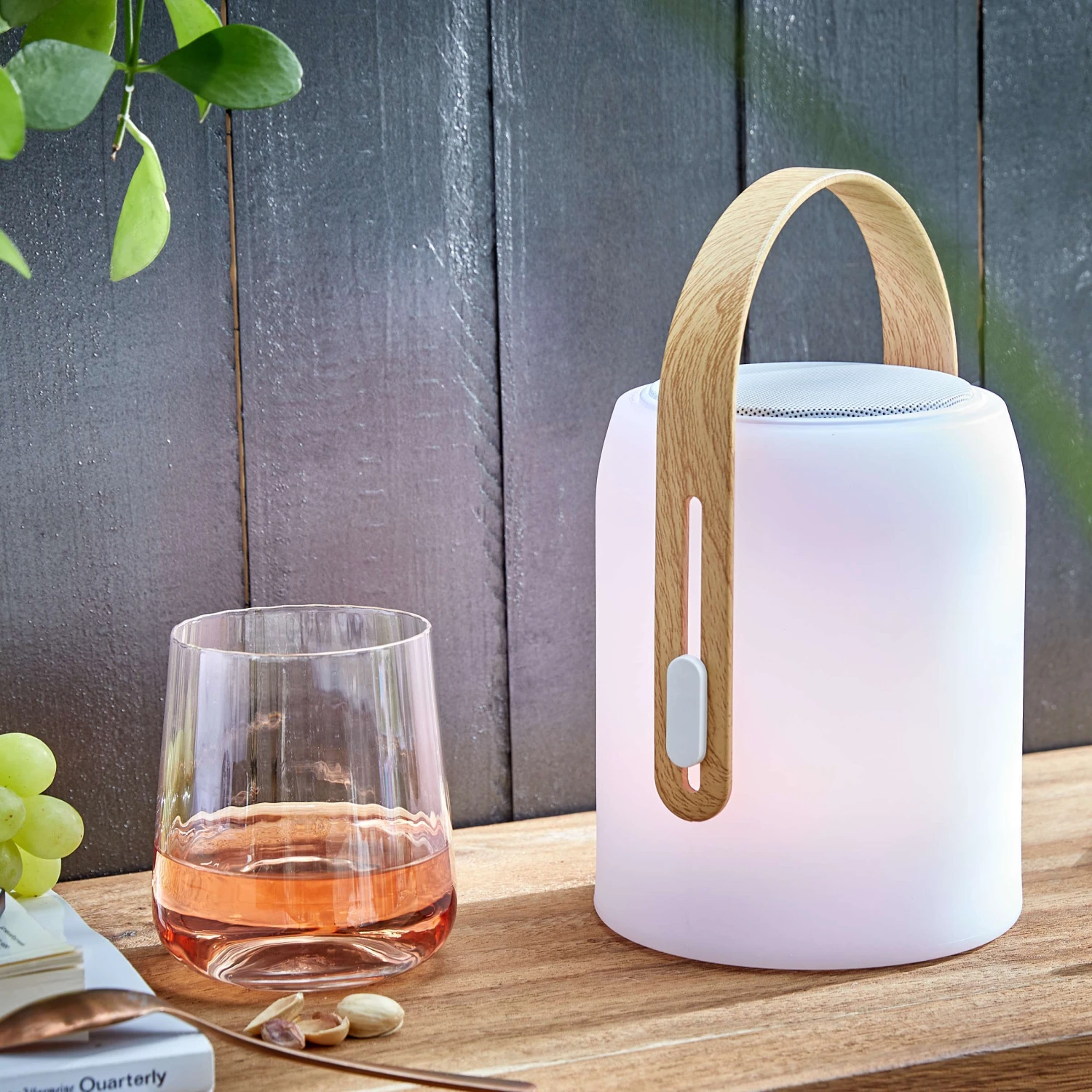 LED Leuchte Mit Bluetooth® Und Farbwechsel SOUND LOUNGE In Weiß-Hellbraun 2 LED Leuchte Mit Bluetooth® Und Farbwechsel SOUND LOUNGE In Weiß-Hellbraun – Bild 2