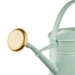 Mini-Gießkanne 1,5l ZINC In Pastellgrün -Einrichtungsgeschäft butlers mini giesskanne 1 5l zinc in pastellgrun 3