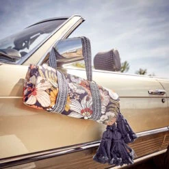 Picknickdecke L 175 X B 154cm BETWEEN FLOWERS In Dunkelblau 17 Picknickdecke L 175 X B 154cm BETWEEN FLOWERS In Dunkelblau -Einrichtungsgeschäft butlers picknickdecke l 175 x b 154cm between flowers in dunkelblau 7