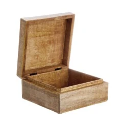 Truhe Mit Schnitzerei L 17 X B 17cm TREASURE In Hellbraun-Gold 10 Truhe Mit Schnitzerei L 17 X B 17cm TREASURE In Hellbraun-Gold -Einrichtungsgeschäft butlers truhe mit schnitzerei l 17 x b 17cm treasure in hellbraun gold 4