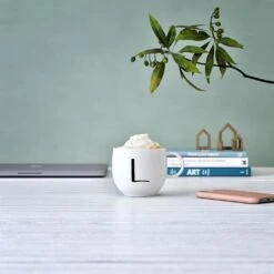 Becher L Letters In Weiß 7 Becher L Letters In Weiß -Einrichtungsgeschäft like by villeroy and boch becher l letters in weiss 3